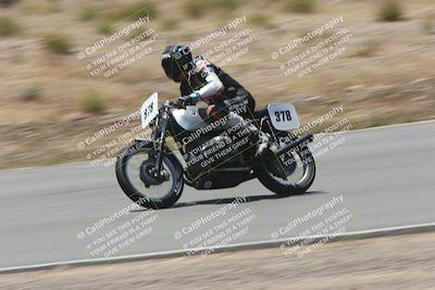 media/Apr-20-2025-AHRMA (Sun) [[393a79c373]]/Race/Group 5/Turn 4b/